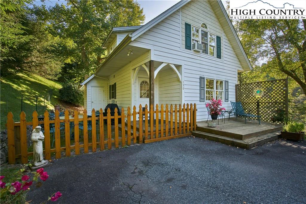 Image number 23 for the current listing