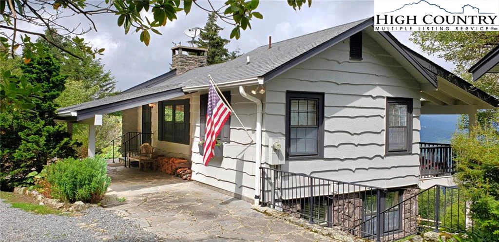Image number 1 for the current listing