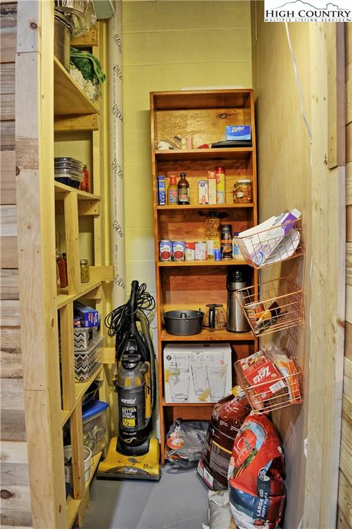Image number 2 for the current listing