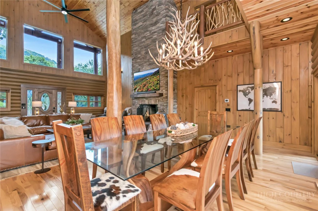 Image number 9 for the current listing