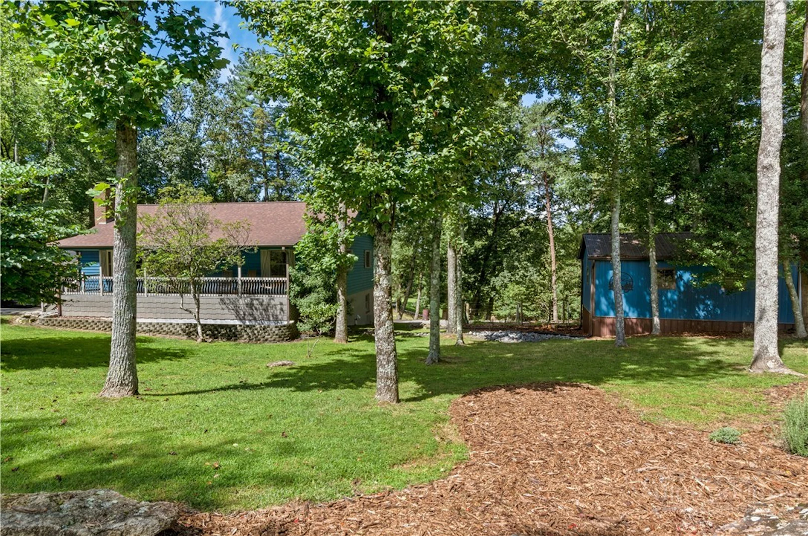 Image number 8 for the current listing