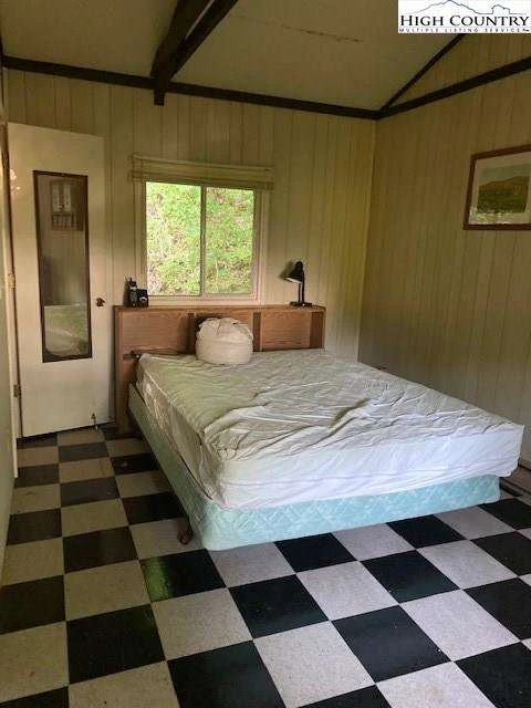Image number 6 for the current listing