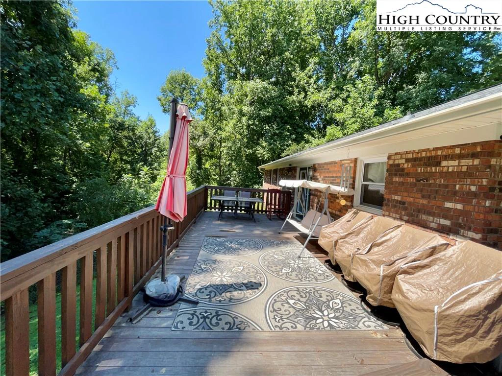 Image number 2 for the current listing
