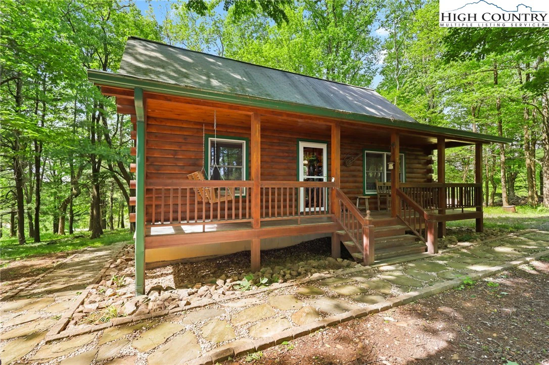 Image number 2 for the current listing