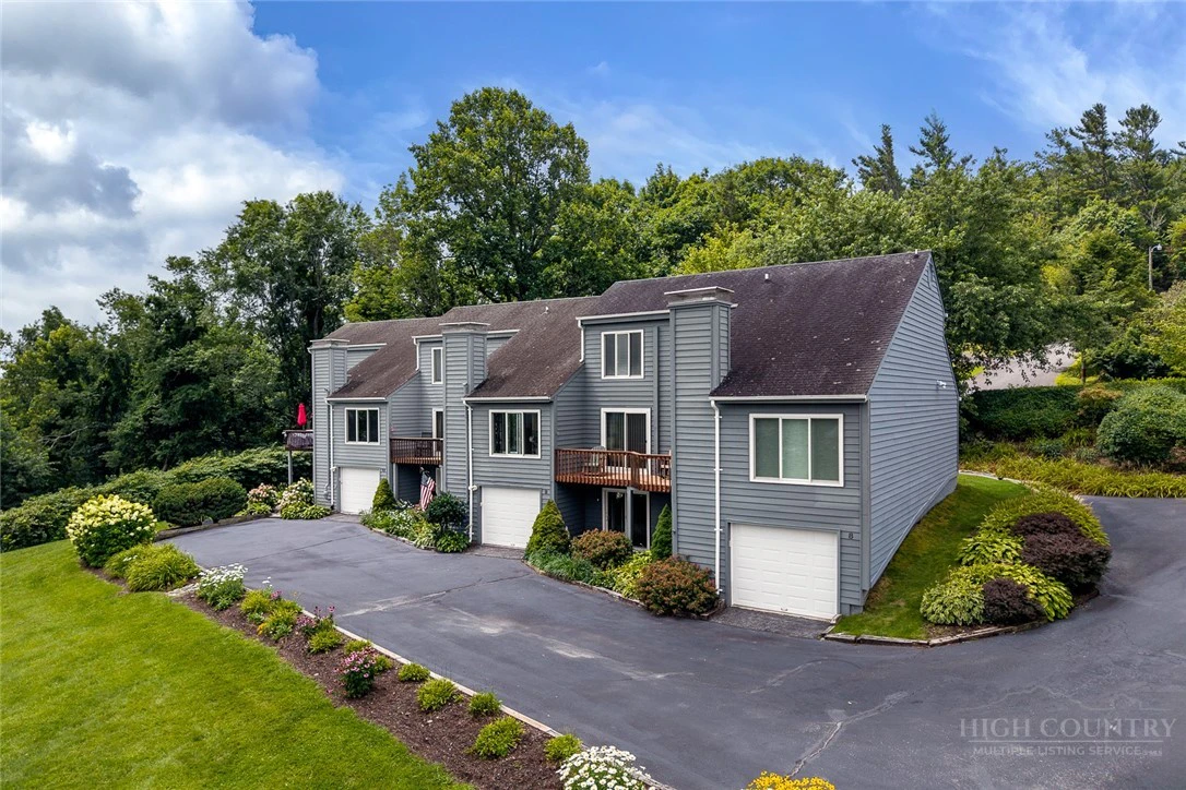 Image number 3 for the current listing