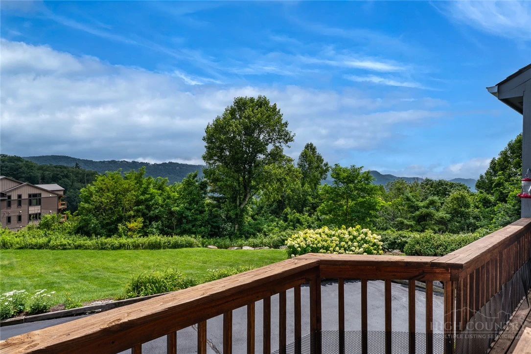 Image number 6 for the current listing
