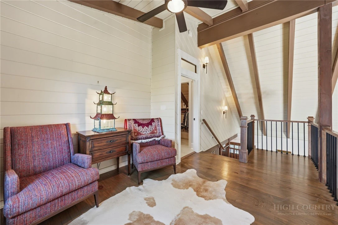 Image number 7 for the current listing