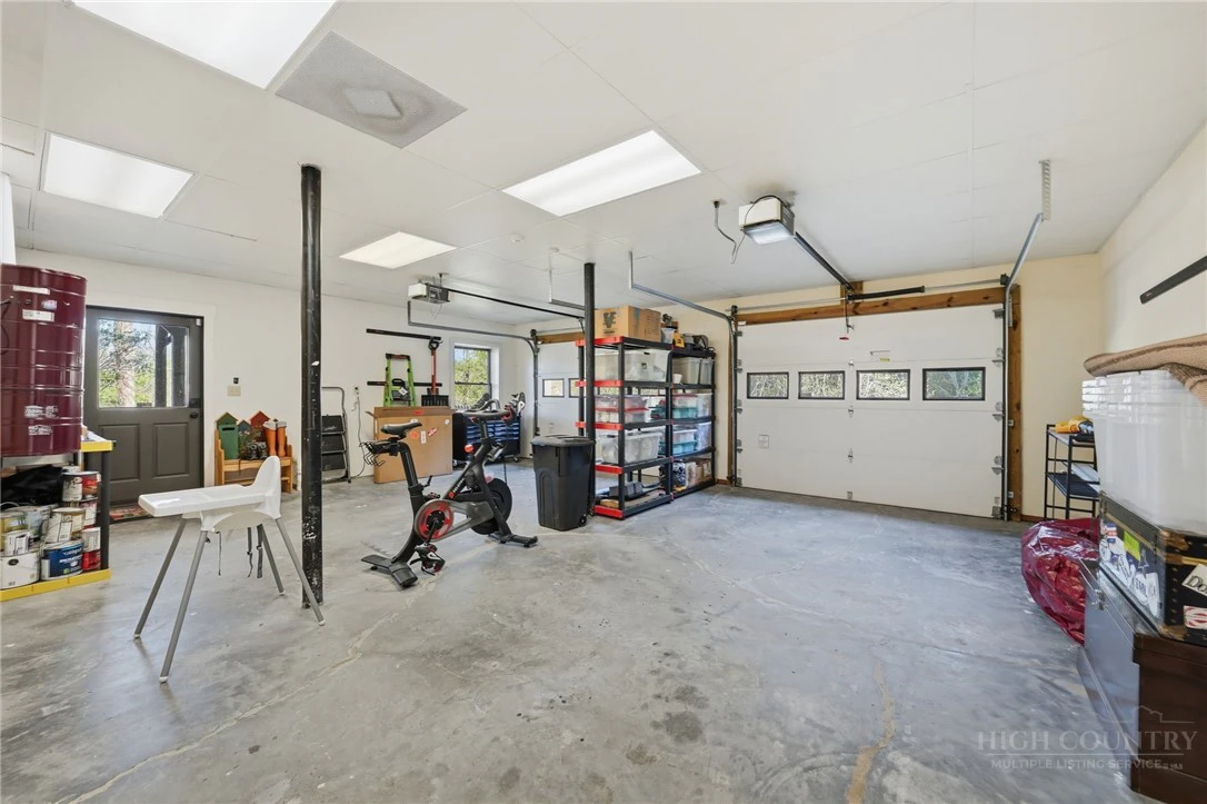 Image number 22 for the current listing