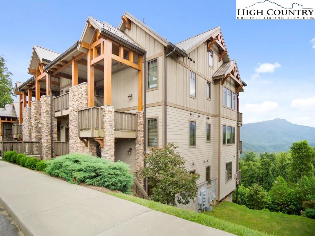 Image number 12 for the current listing