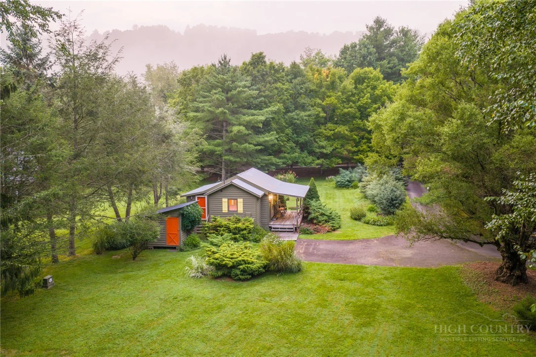 Image number 7 for the current listing