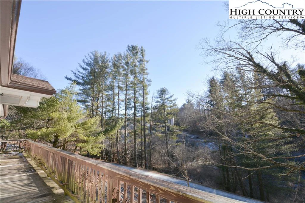 Image number 7 for the current listing