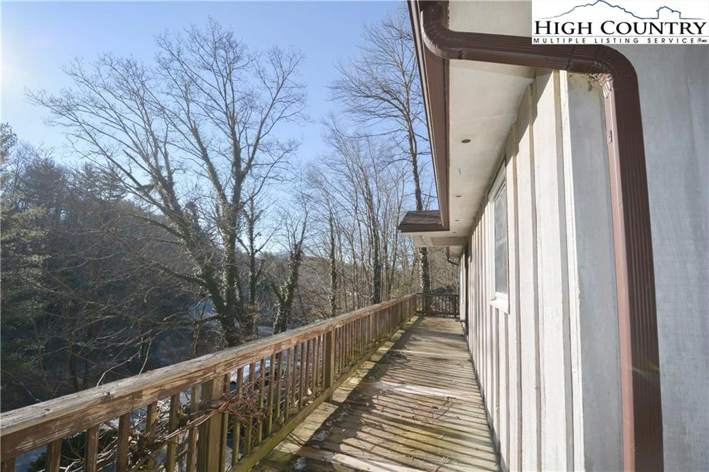 Image number 6 for the current listing