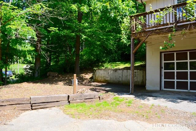 Image number 9 for the current listing