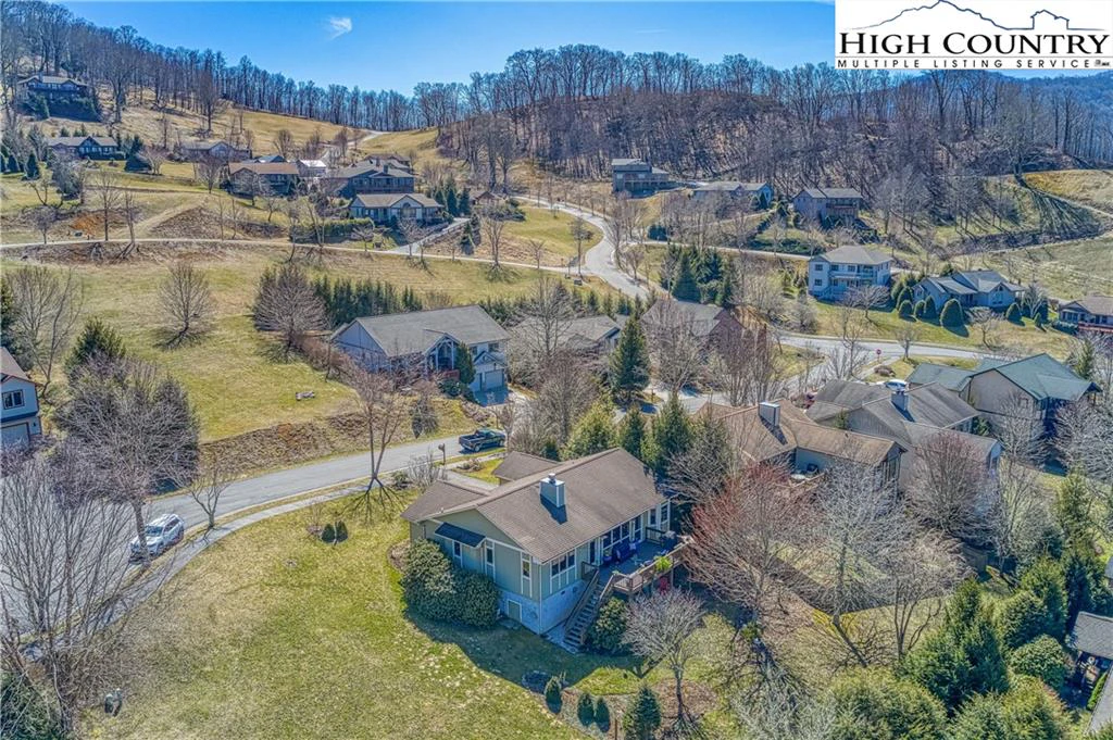 Image number 9 for the current listing