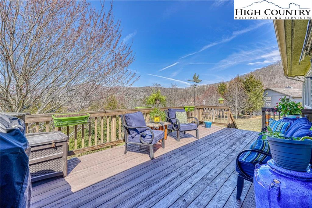 Image number 12 for the current listing