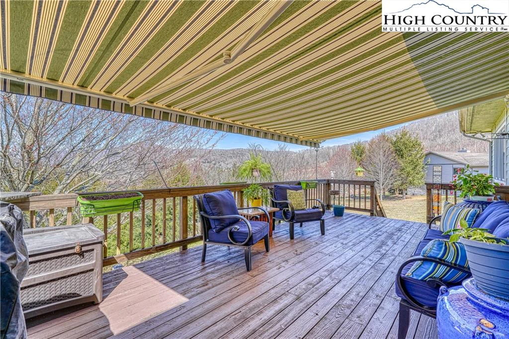 Image number 16 for the current listing