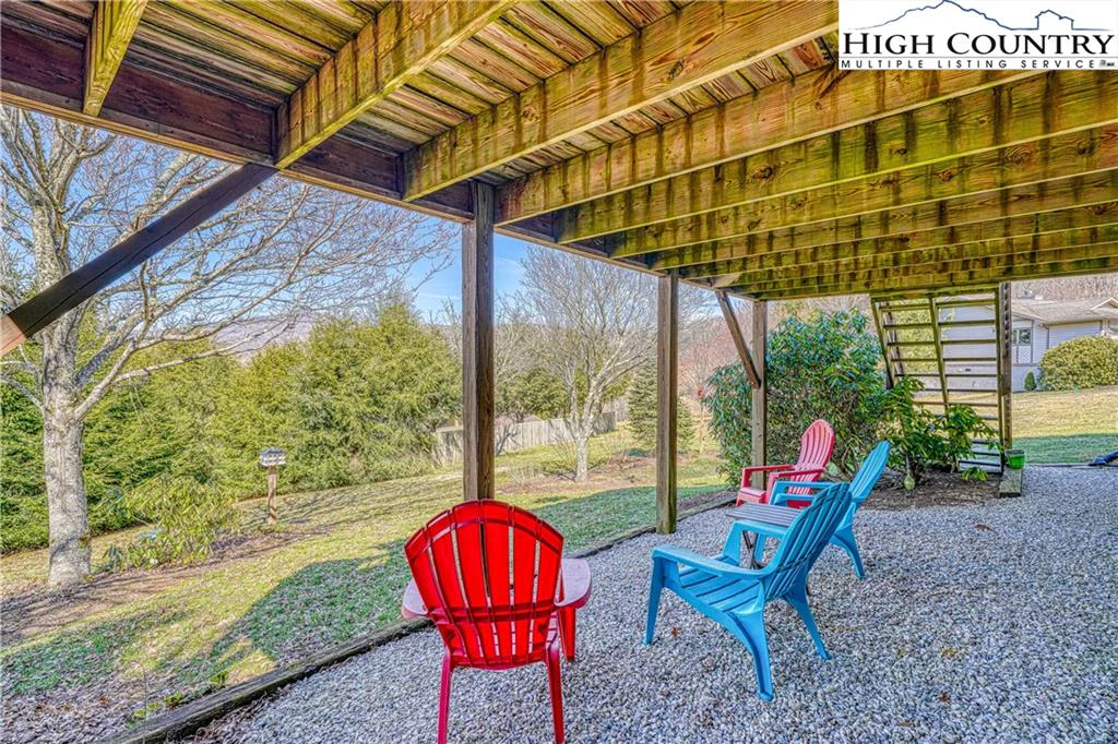 Image number 17 for the current listing