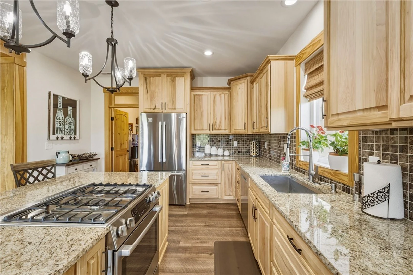 Image number 3 for the current listing