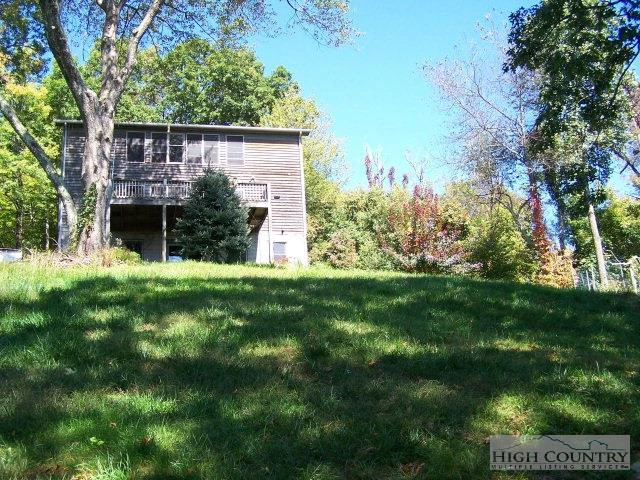 Image number 1 for the current listing