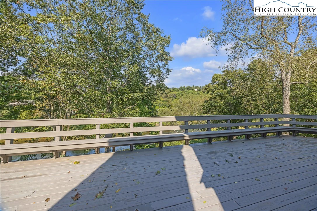 Image number 6 for the current listing