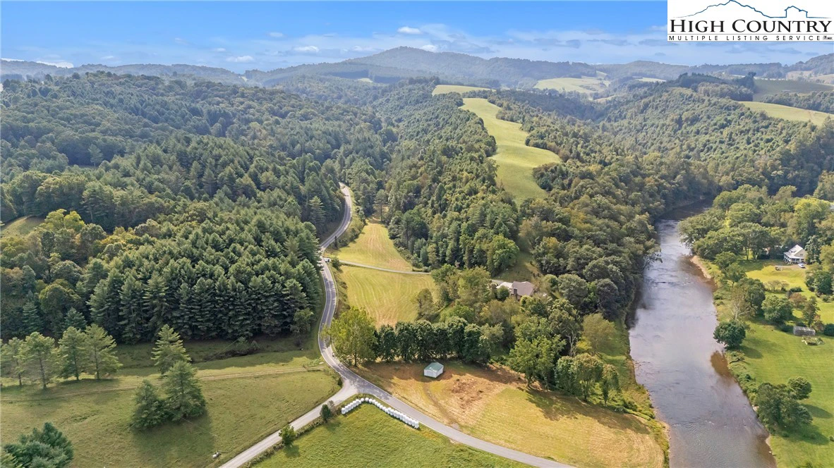 Image number 3 for the current listing