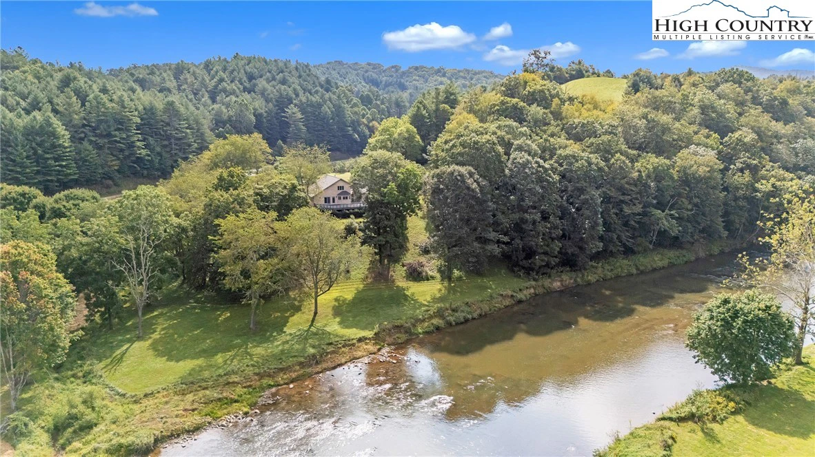 Image number 1 for the current listing