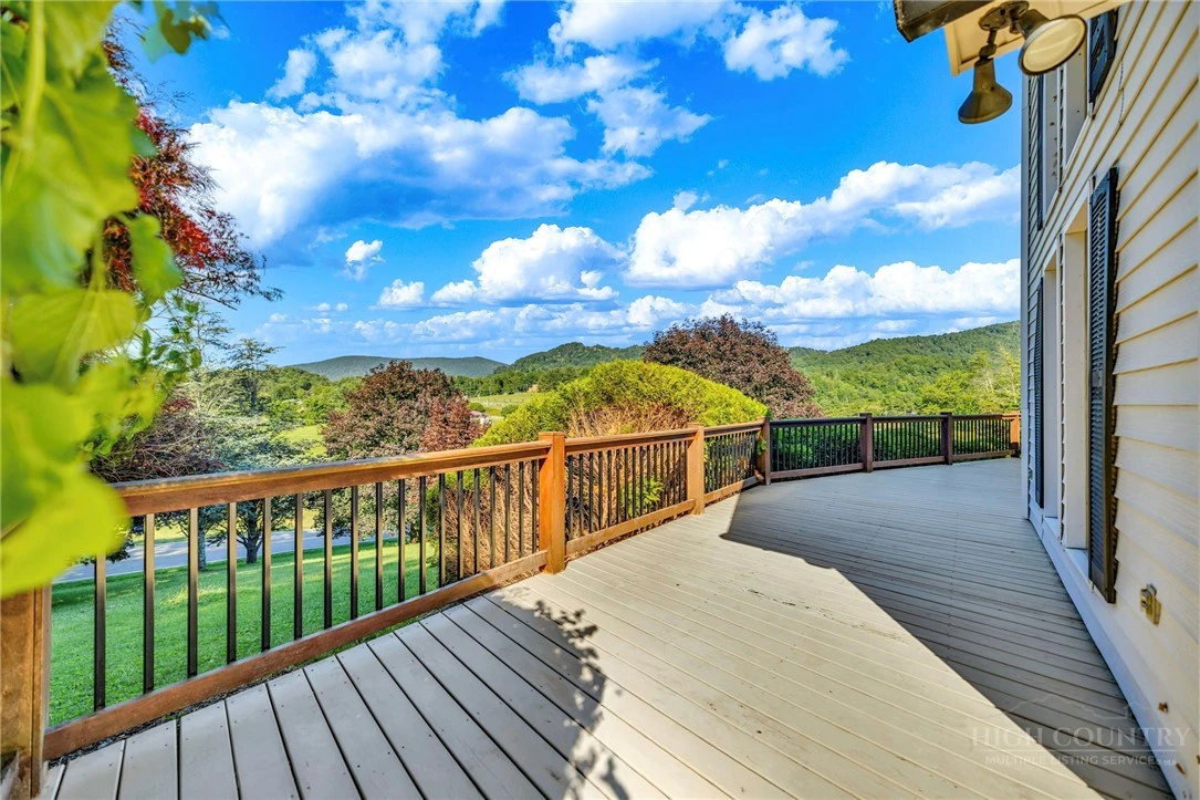 Image number 8 for the current listing