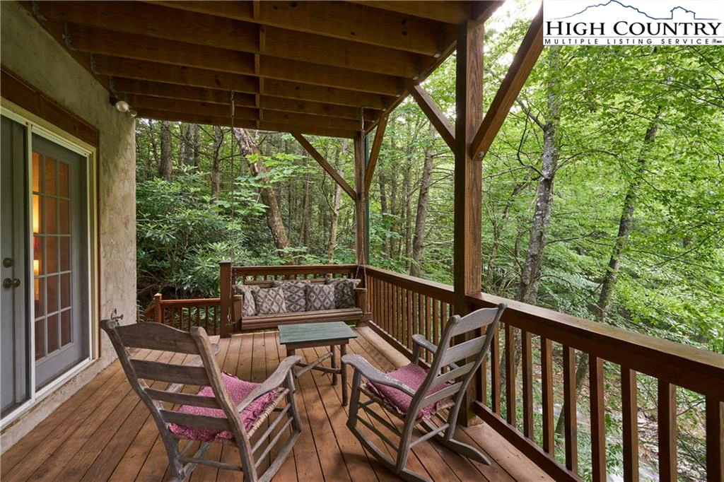 Image number 13 for the current listing