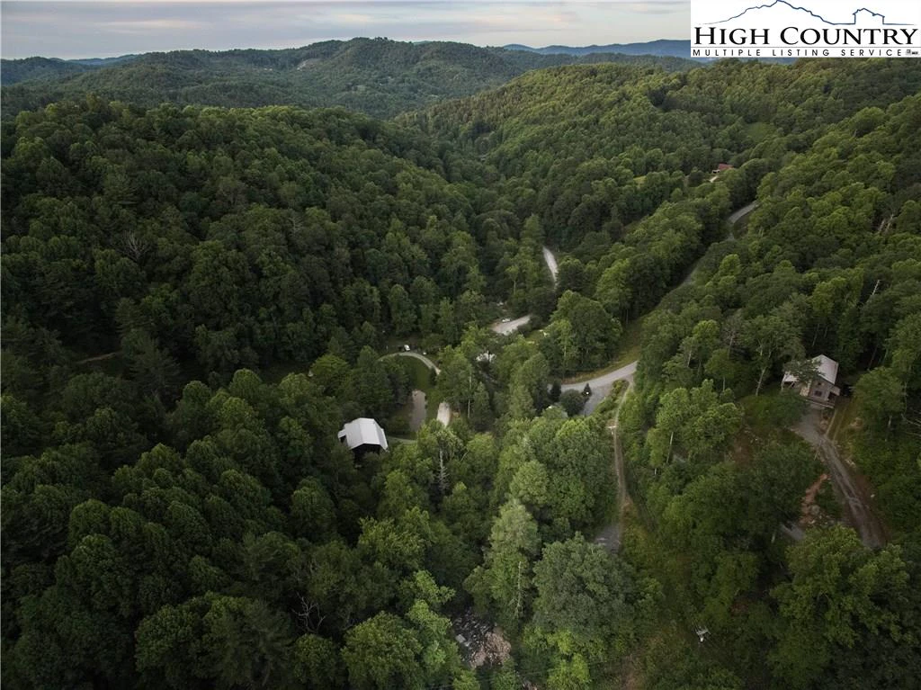Image number 3 for the current listing