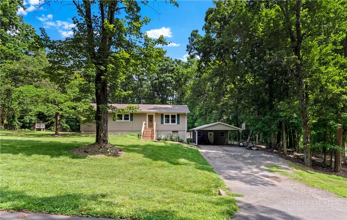Image number 2 for the current listing