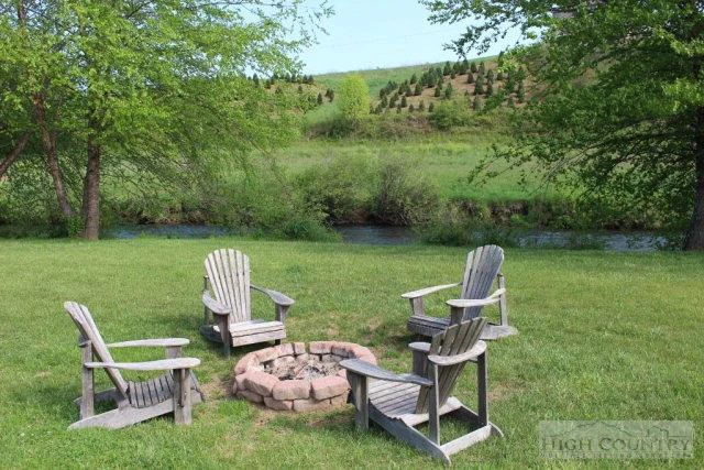 Image number 16 for the current listing