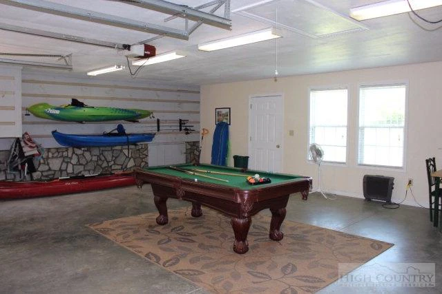 Image number 7 for the current listing