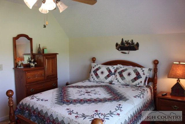 Image number 10 for the current listing