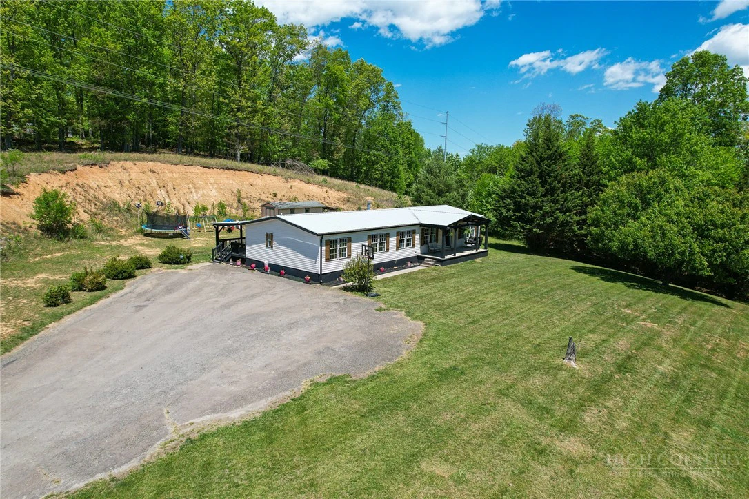 Image number 8 for the current listing