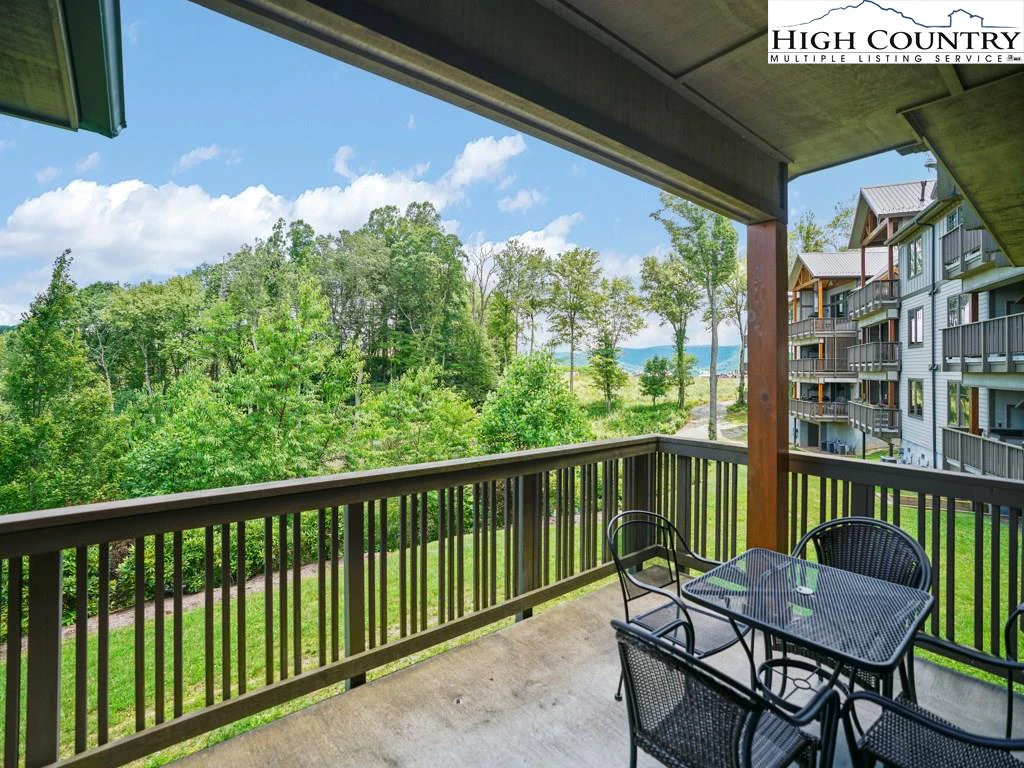 Image number 5 for the current listing