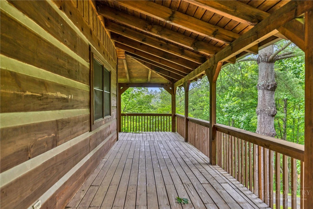 Image number 10 for the current listing