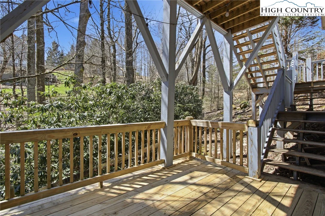 Image number 9 for the current listing