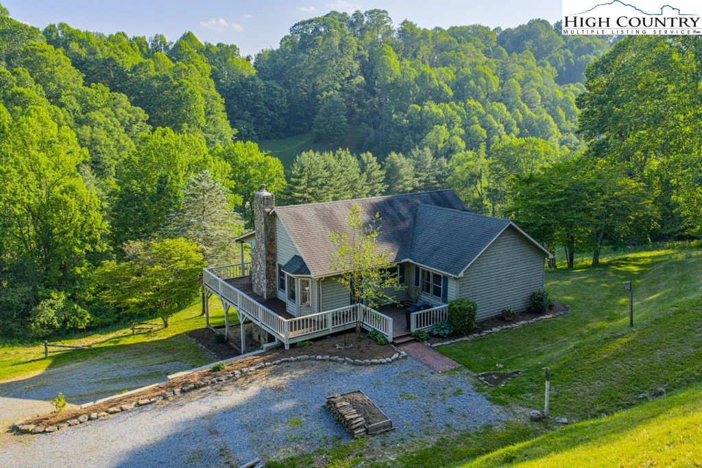Image number 16 for the current listing
