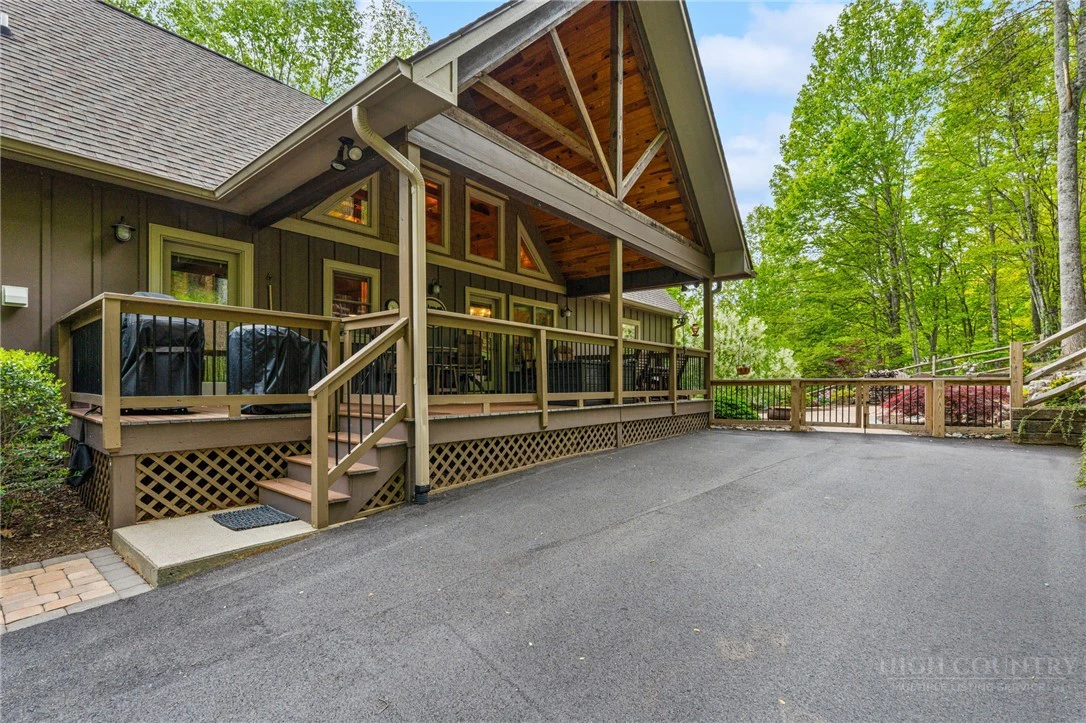 Image number 6 for the current listing