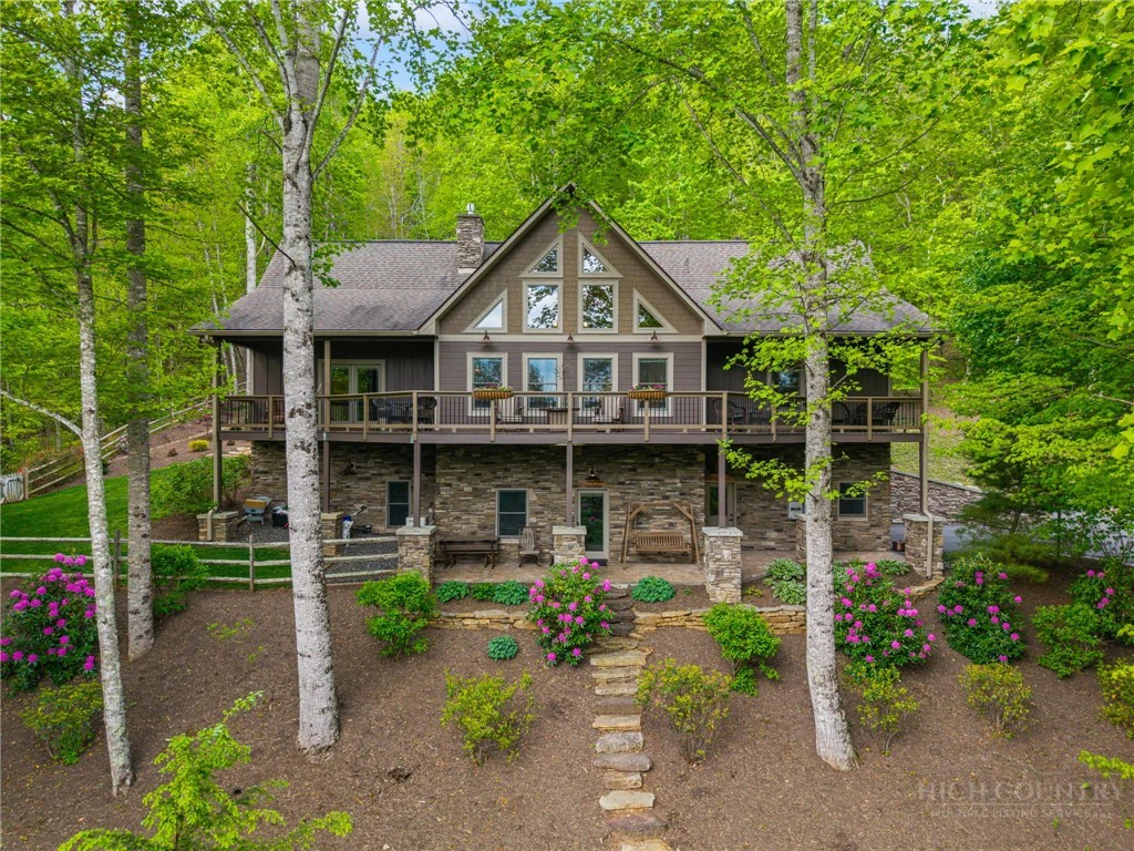 Image number 1 for the current listing