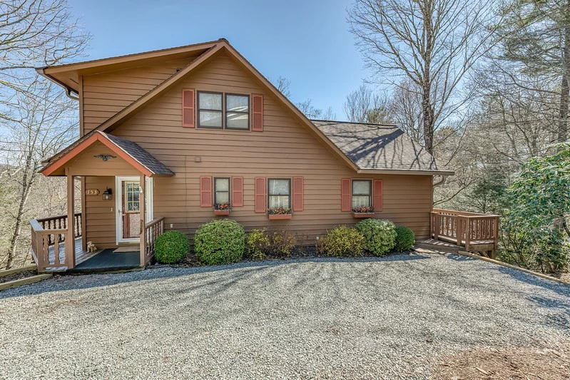 Image number 1 for the current listing