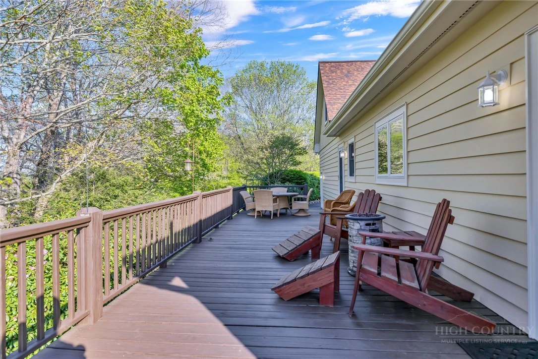 Image number 12 for the current listing