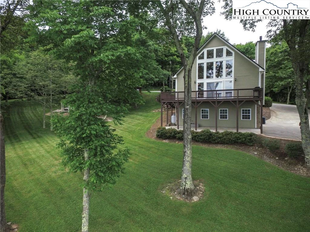 Image number 1 for the current listing