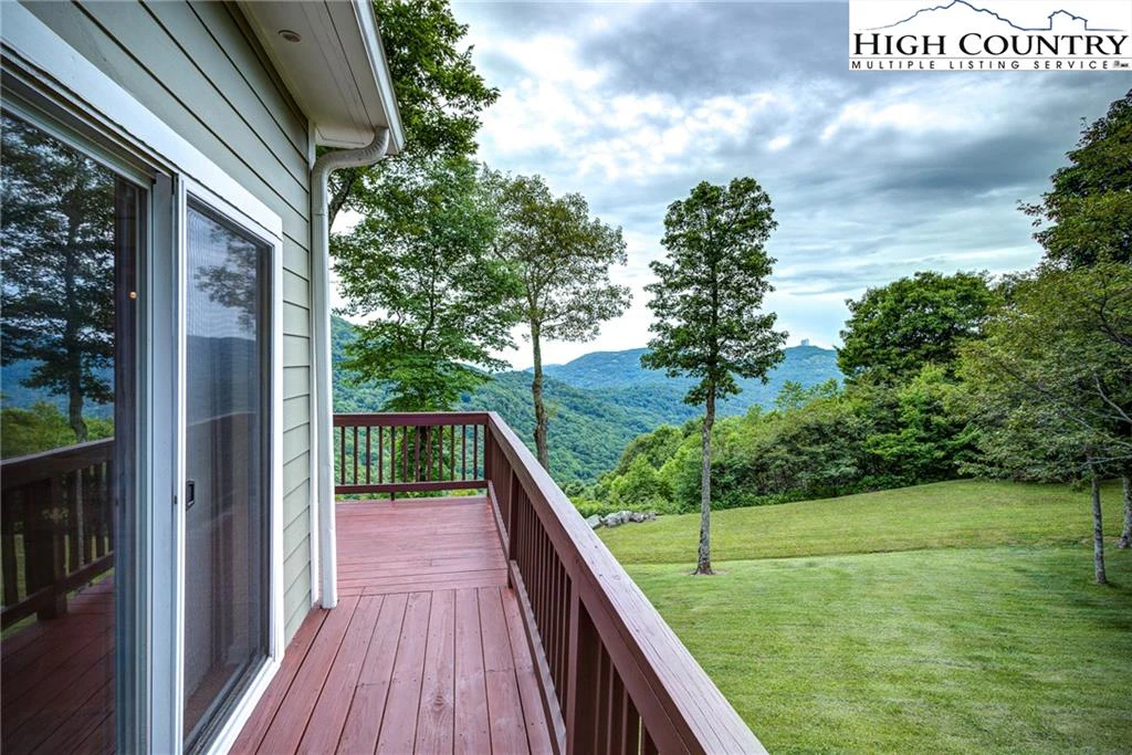 Image number 6 for the current listing