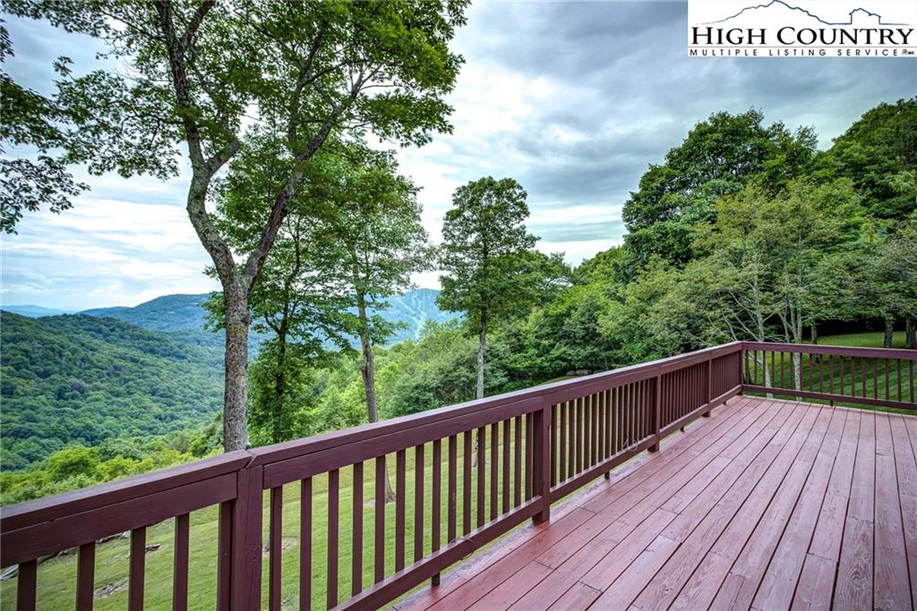 Image number 10 for the current listing