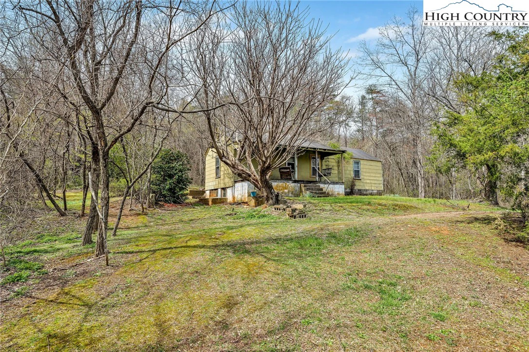 Image number 13 for the current listing