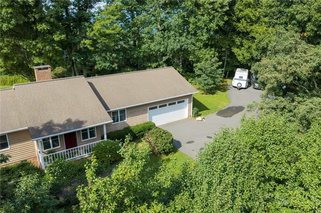 Image number 2 for the current listing