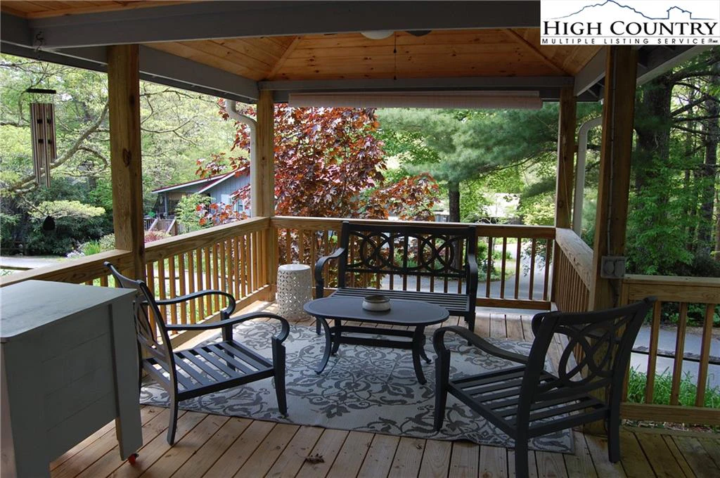 Image number 7 for the current listing