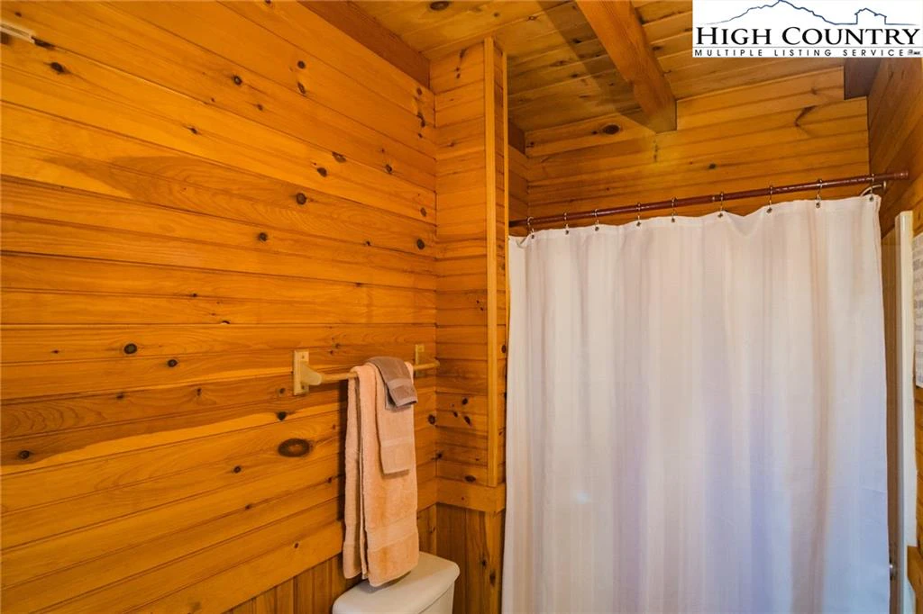 Image number 5 for the current listing