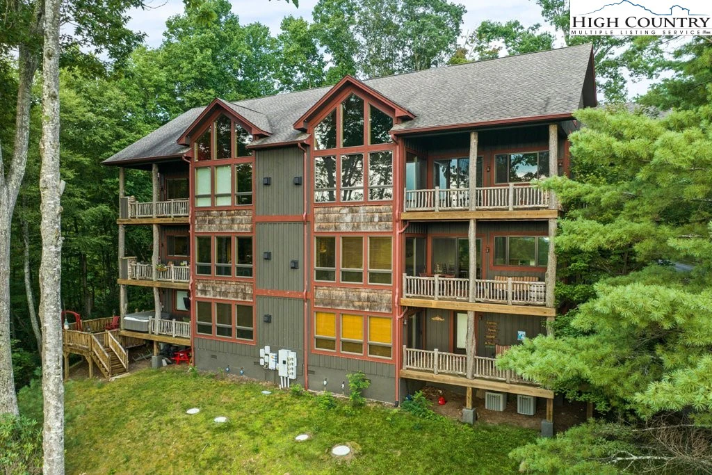 Image number 7 for the current listing